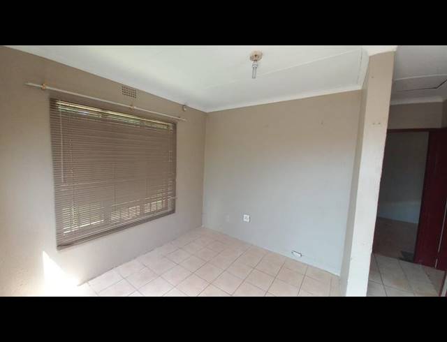 5 BEDROOM HOUSE FOR SALE IN DANVILLE